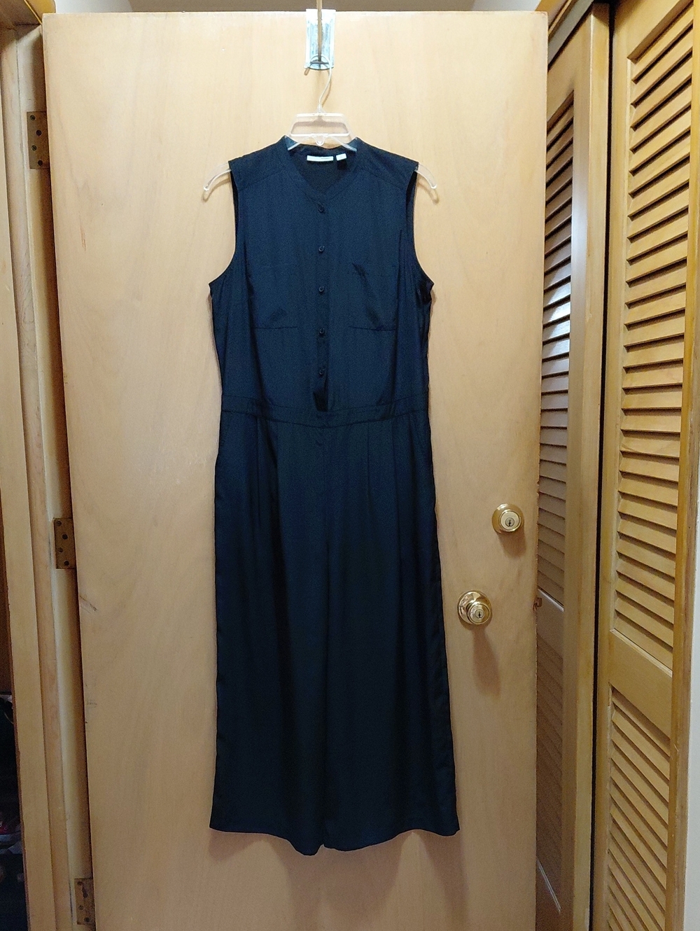 Sleeveless Black Jumpsuit - With Pockets